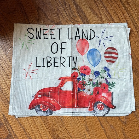 NWT Set of 8 Placemats and 1 Table Runner Summer Americana Farmhouse Theme - Picture 6 of 6